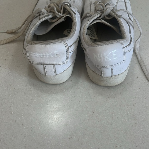 Nike Shoes - Picture 3 of 4